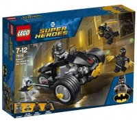 LEGO DC Super Heroes Batman atak Clawów (76110)