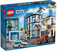 LEGO City Posterunek Policji (60141)