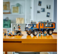 LEGO City Ciężarówka z laboratorium arktycznej odkrywczyni (60471)