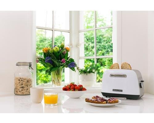 KitchenAid white 5KMT2115EWH