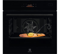 70l.talpos įmontuojama garinė juodos spalvos orkaitė Electrolux EOB8S39WZ