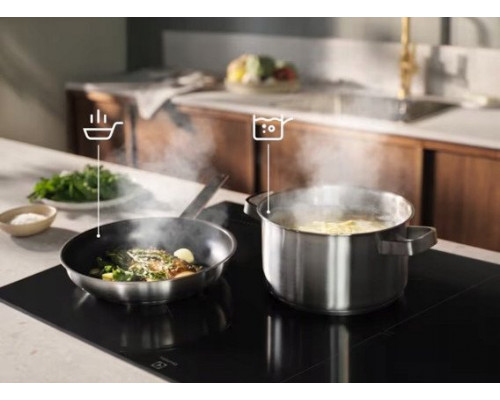 Imontuojama indukcine kaitlente Electrolux EIS87453IZ