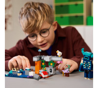 Minecraft Spotkanie ze strażnikiem (21274)